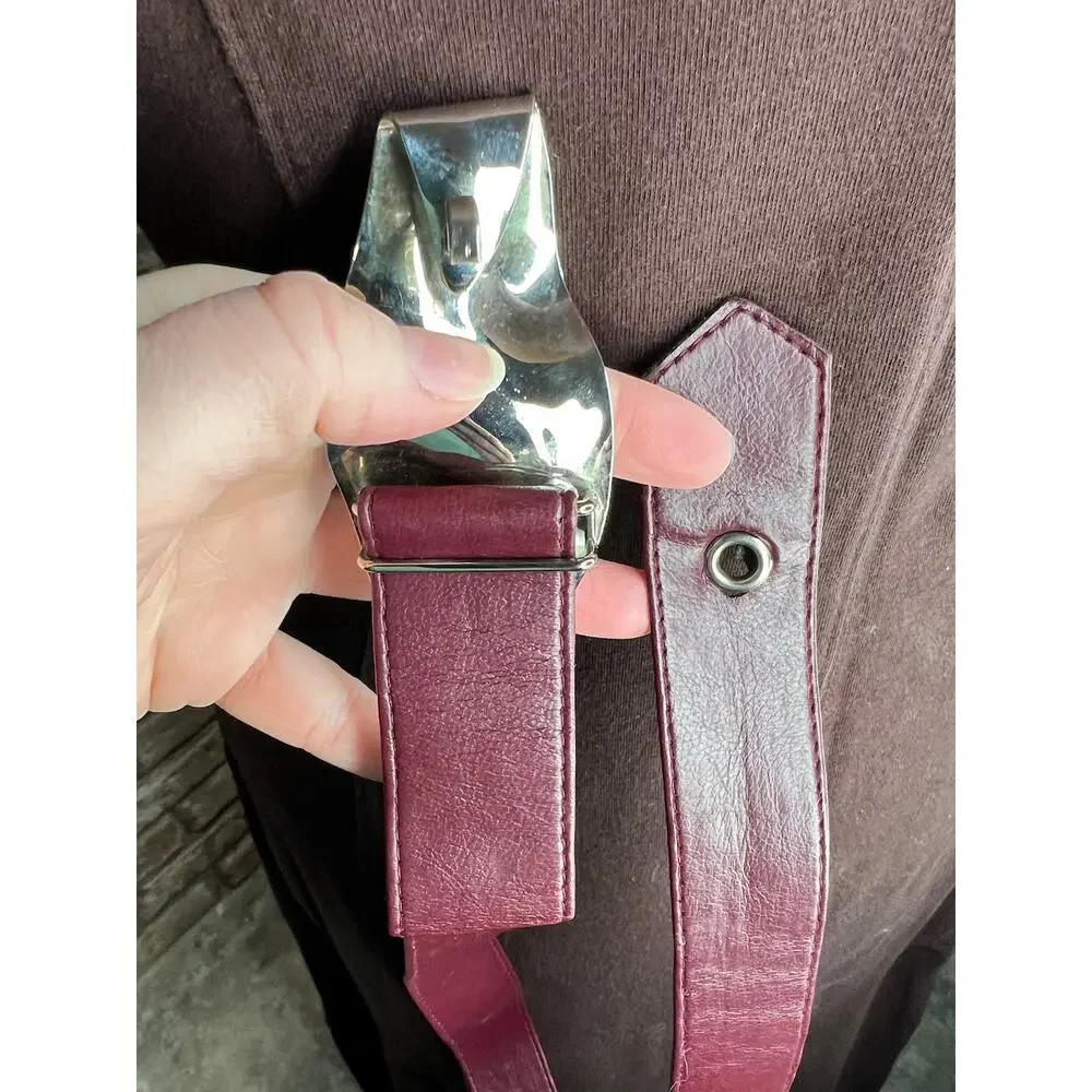 belt oval rippled buckle maroon burgundy wine silver vintage